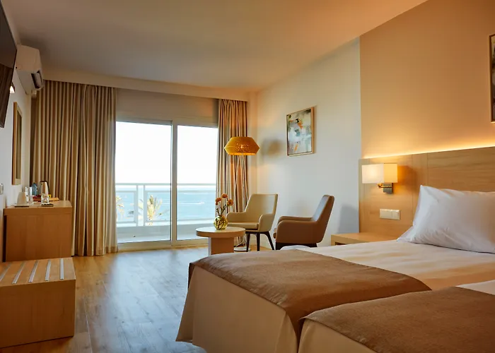 Hotel Las Arenas