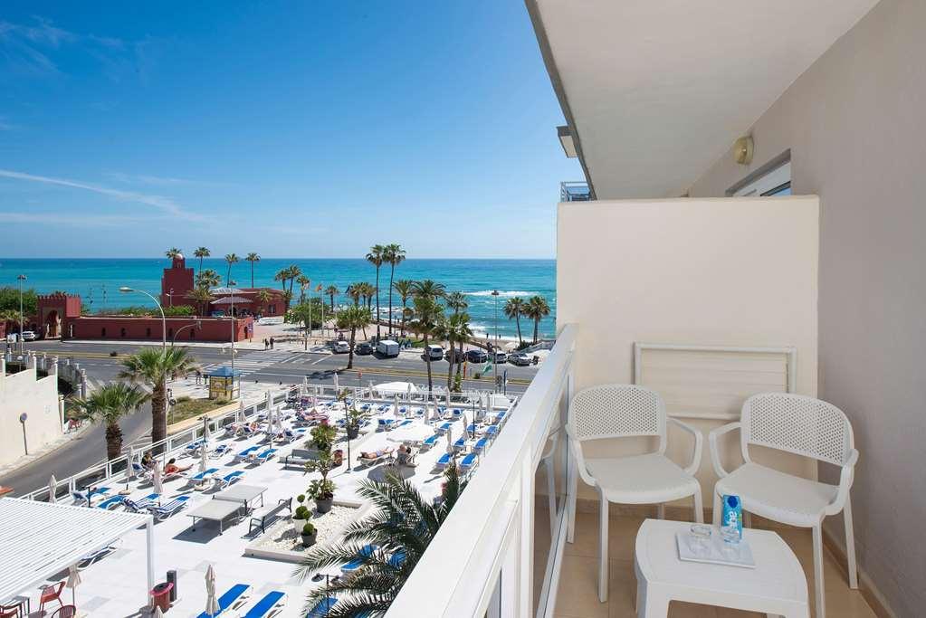 Arenas Hotel 4*
